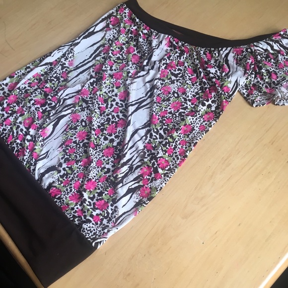 Mix of Animal print and flowers - Picture 2 of 2